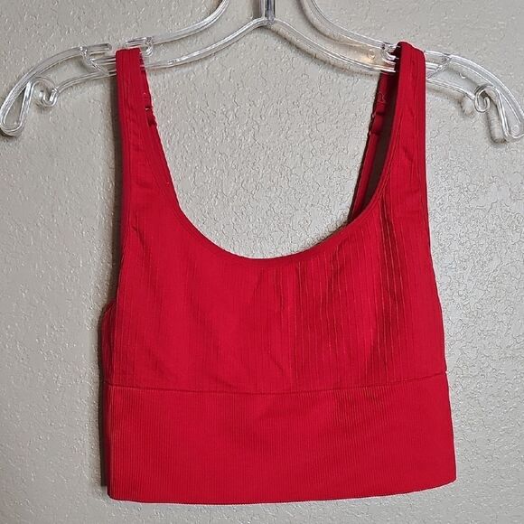 PINK Victoria's Secret Active Red Seamless Ribbed Crop Bra Top Medium - Picture 1 of 5